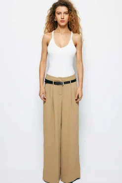 Basic Solid V-neck Tank Top