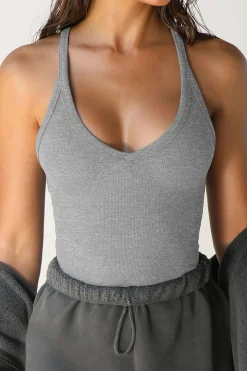 Basic Solid V-neck Tank Top