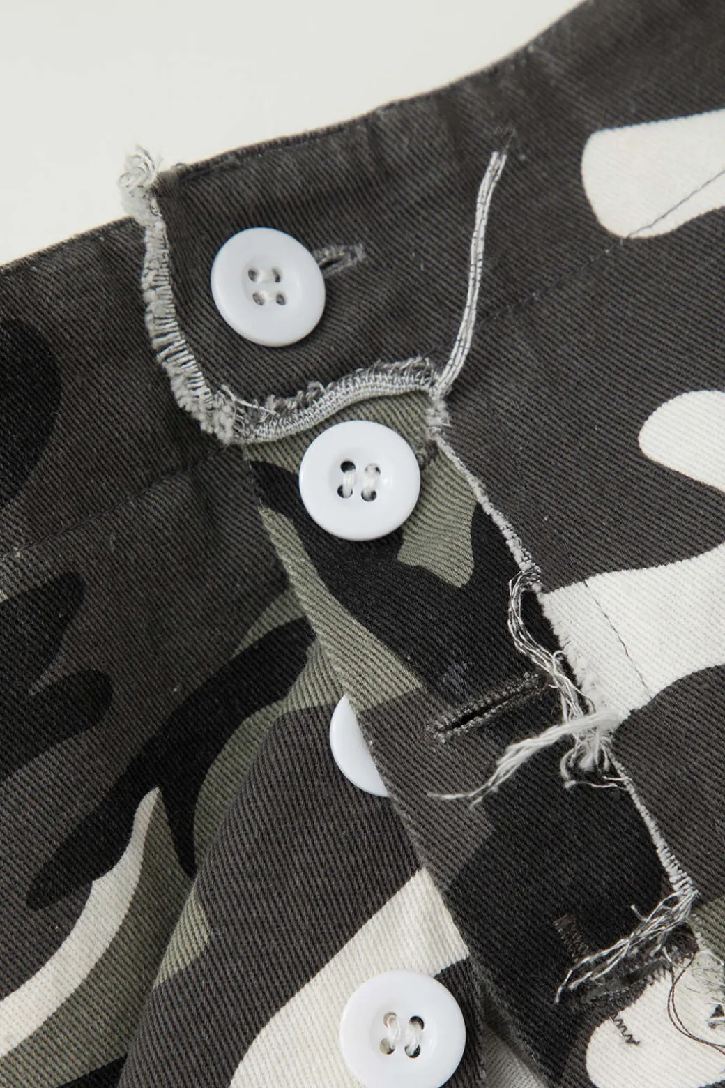 Camo Frayed Hem Cargo Skirt
