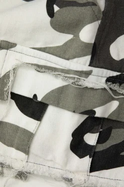 Camo Frayed Hem Cargo Skirt