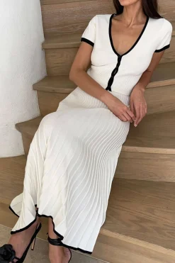 Contrast V-neck Knit Top And Pleated Midi Skirt Set