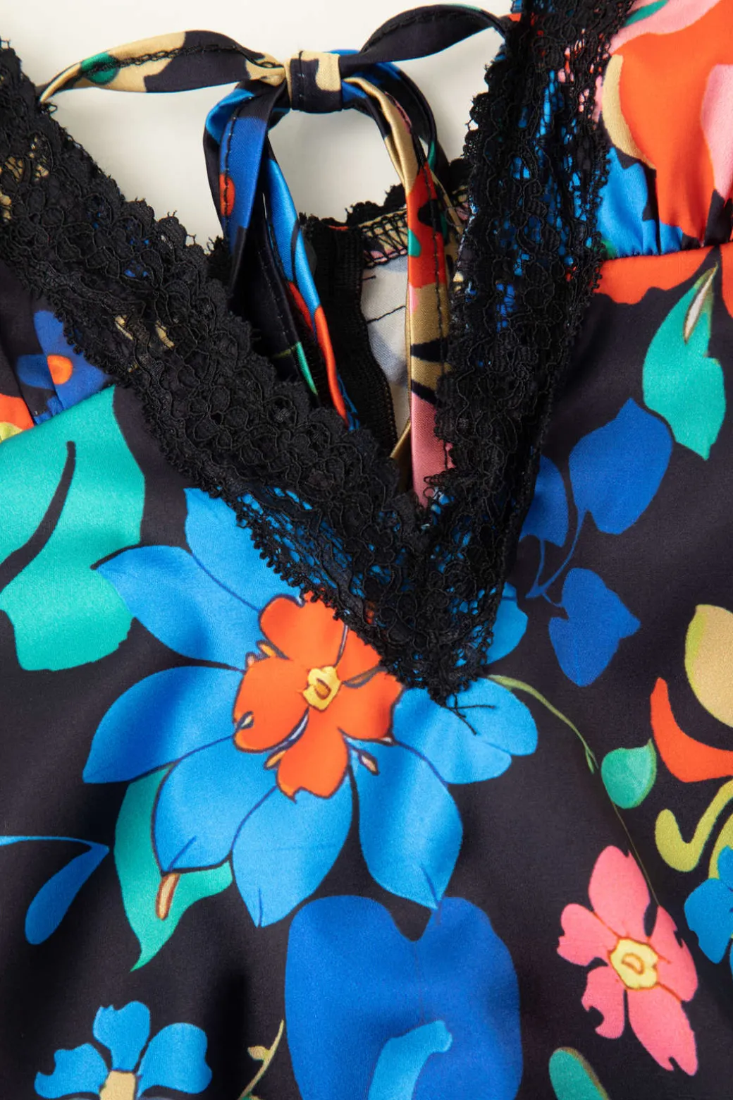 Floral Print Lace Trim V-neck Maxi Dress