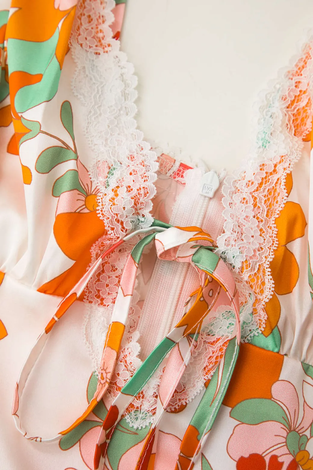 Floral Print Lace Trim V-neck Maxi Dress