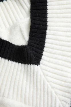 Knit V-Neck Patchwork Long-Sleeve Top
