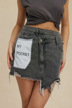Letter Print Frayed Hem Denim Skirt