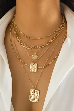 Metal Chain Geometric Pendant Necklace