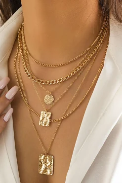 Metal Chain Geometric Pendant Necklace