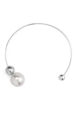 Metal Pearl Necklaces