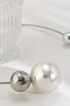 Metal Pearl Necklaces