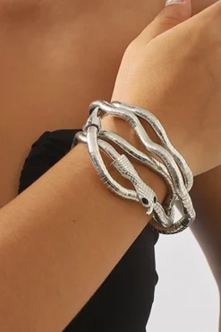 Shape-shifting Snake Chain Necklace