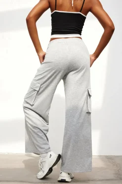 Solid Pocket High-Waisted Trousers